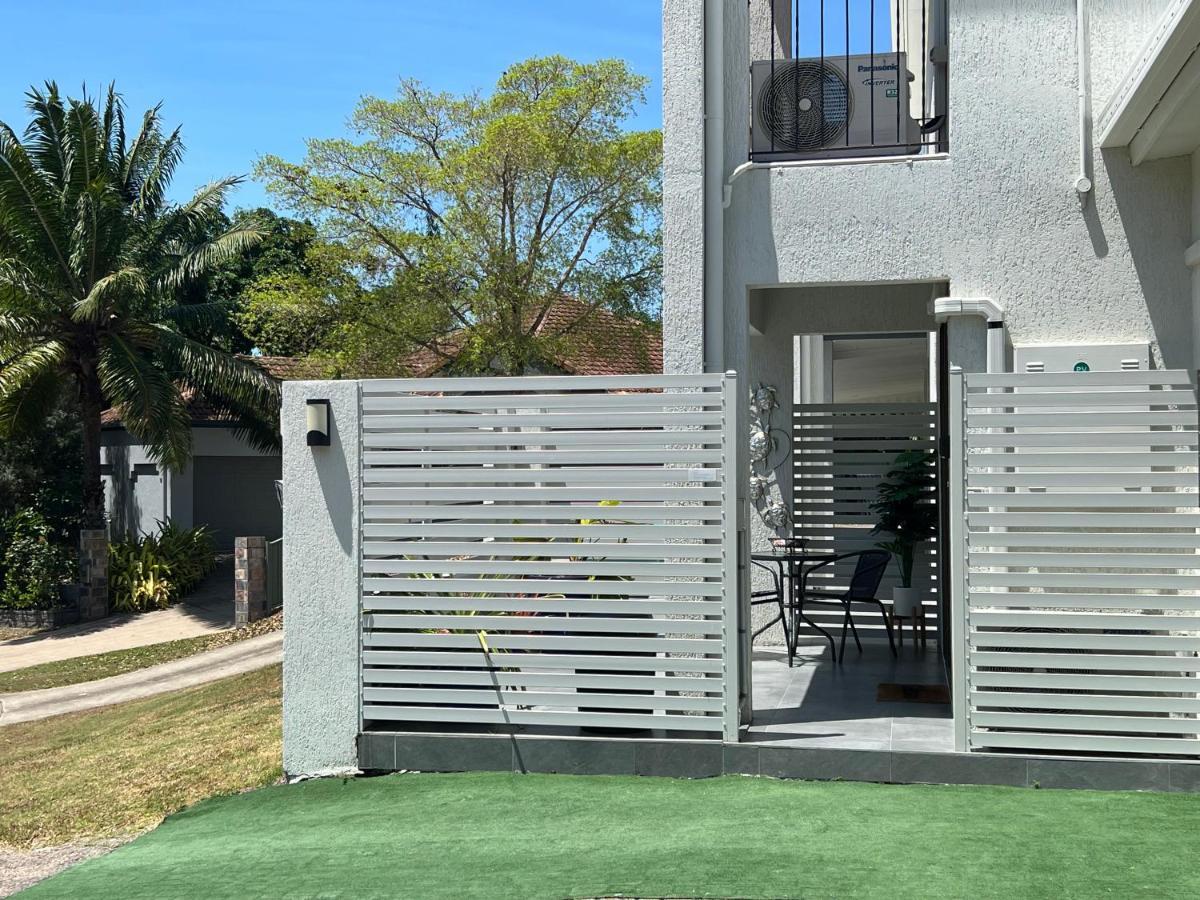 Seaturtle Apartment Clifton Beach Exterior photo